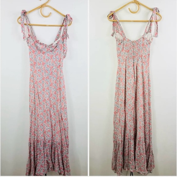 Reformation Nikita Floral Midi
Ruffle dress NWT - Picture 2 of 12